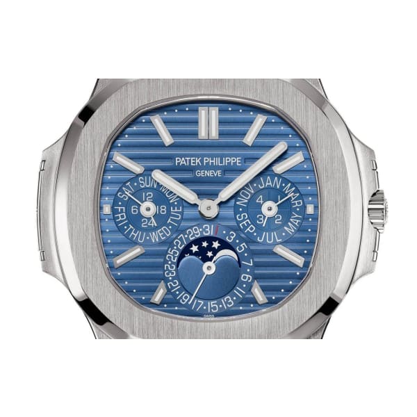 Patek Philippe Nautilus White Gold 5740-1G-001 with Blue Sunburst dial - Image 4