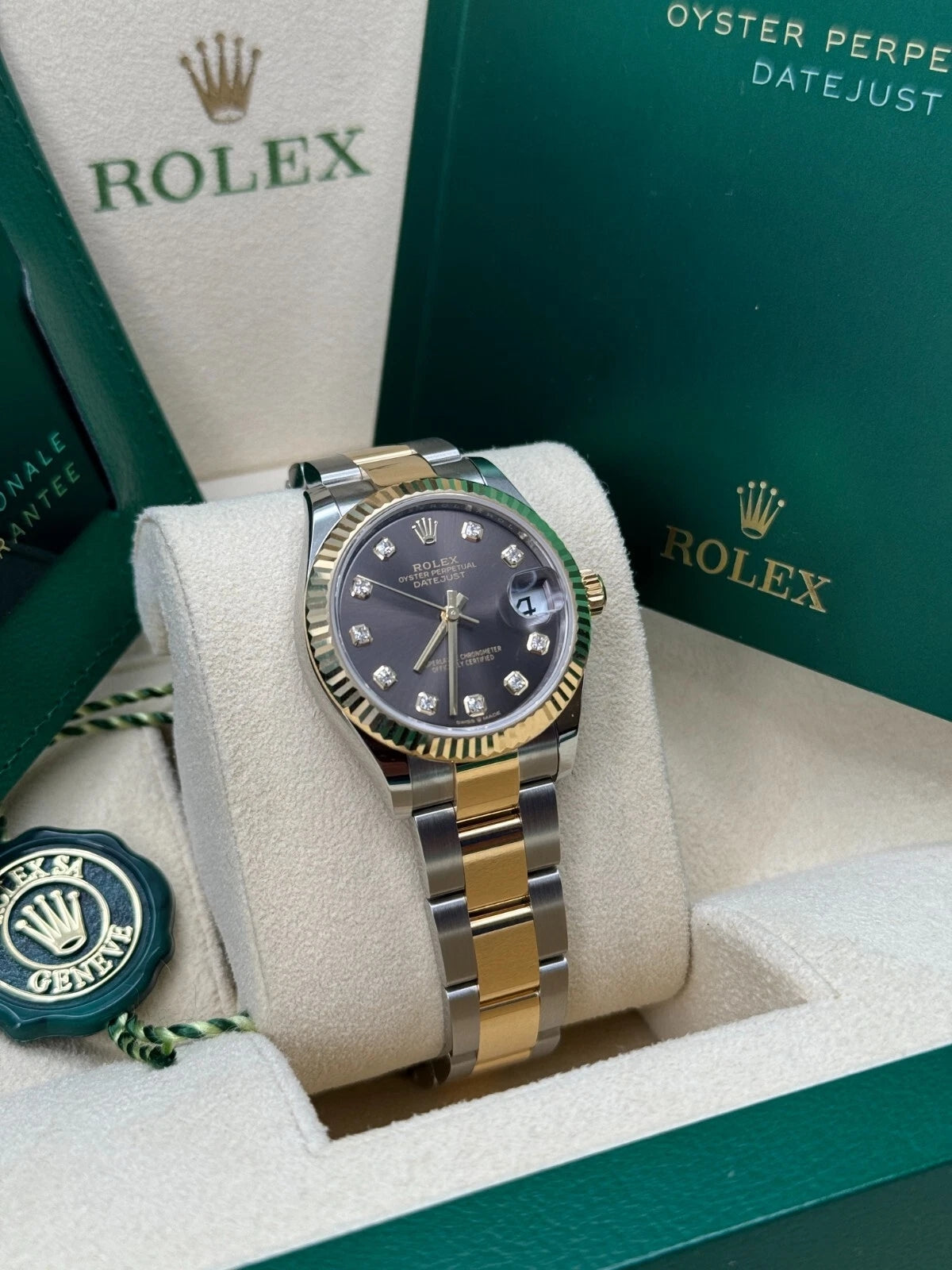 Rolex Datejust m278273-0021/0022 31mm Dark Grey Dial Stainless Steel and Yellow Gold Oyster Watch - Image 16