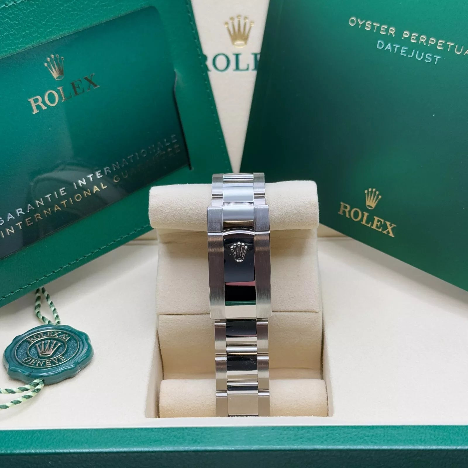 Rolex Datejust 41mm 126334 Silver Index Jubilee Stainless Steel Mens Watch - Image 9