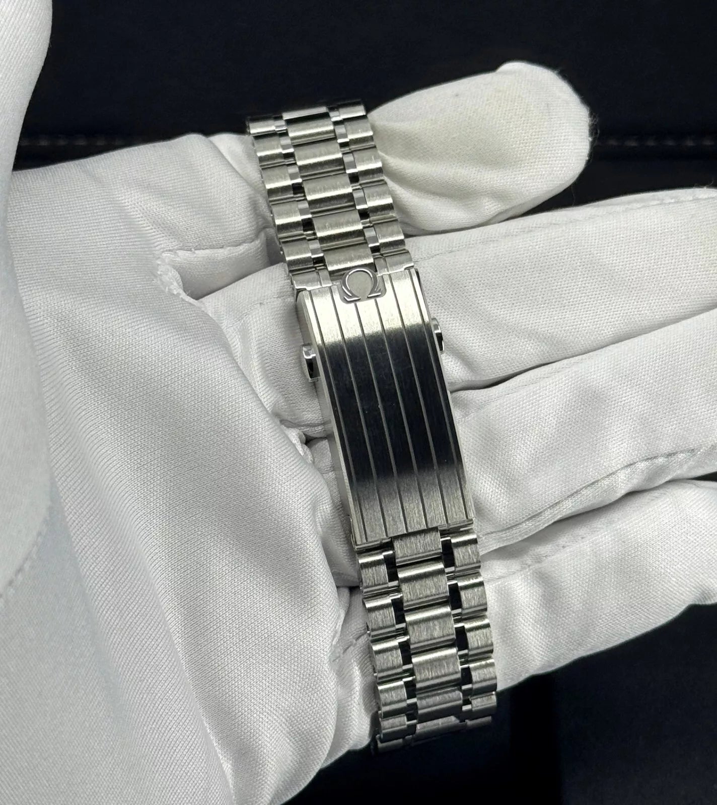 Omega Speedmaster Moonwatch Professional 42mm White Dial Stainless Steel Bracelet 310.30.42.50.04.001 - Image 12