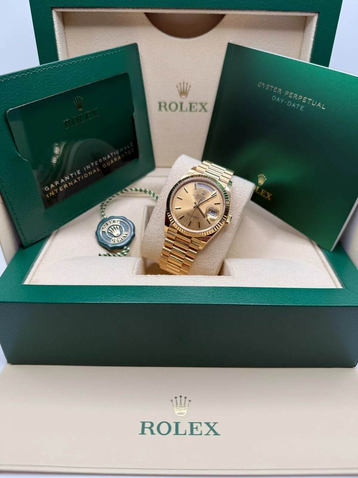 Rolex Day-Date M128238-0045 36mm - Image 10