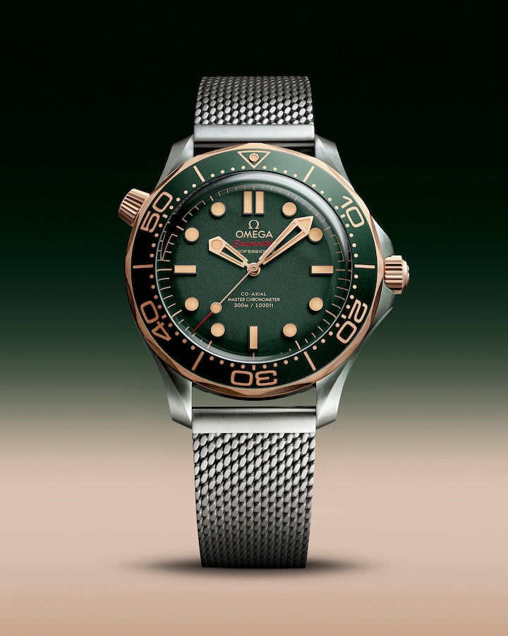 Omega Seamaster Diver 300m, Titanium and OMEGA’s exclusive 9K Bronze Gold, 42mm 210.90.42.20.10.001 - Image 3