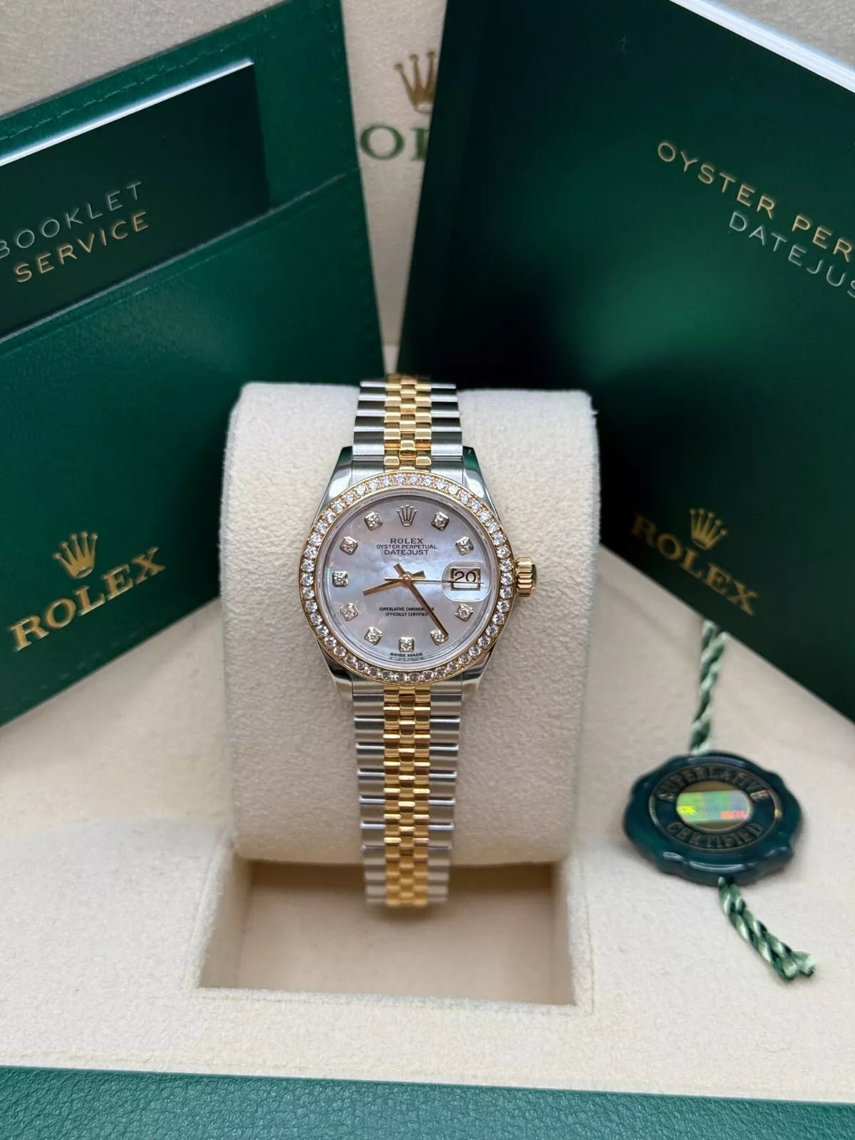 Rolex Lady-Datejust 28mm 279383RBR Mother-of-Pearl Dial Yellow Rolesor Oyster Bracelet - Image 4