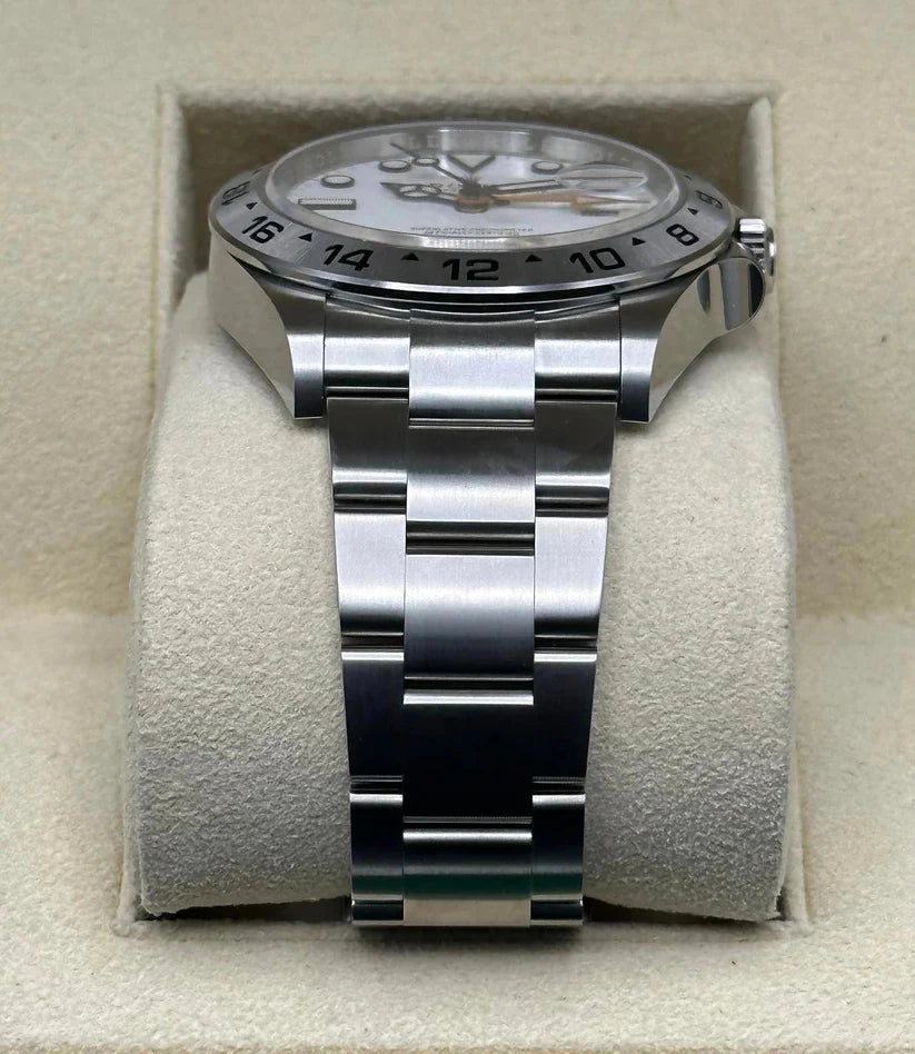 Rolex Explorer II 226570 42mm White Dial Men’s Watch - Image 6