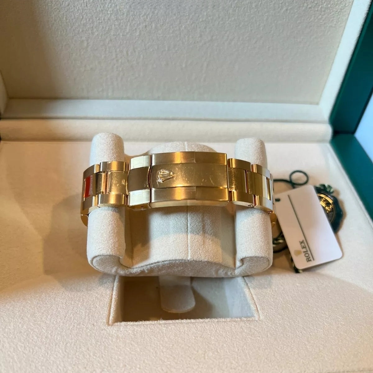 Rolex Sky-Dweller 42mm 336938-0001 Yellow Gold Champagne Dial - Image 9