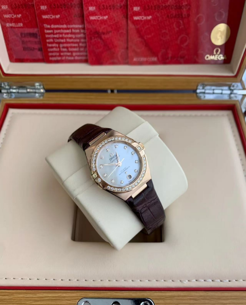 Omega Constellation Ladies' Selection 29mm Sedna�?gold on leather strap 131.58.29.20.55.002 - Image 3