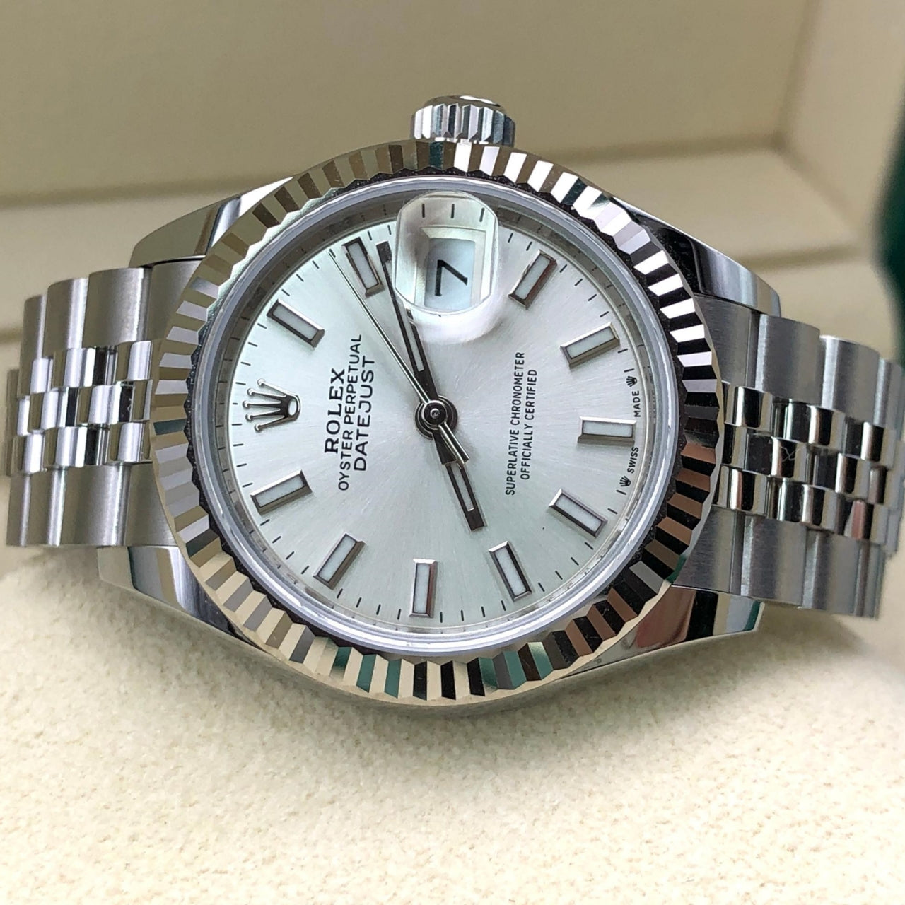 Rolex Lady-Datejust 28mm 279174 Silver Dial Oyster Bracelet - Image 5