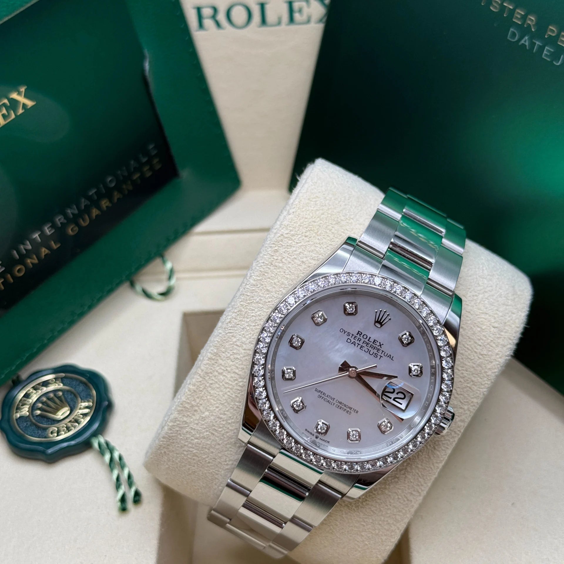 Rolex Datejust 36mm 126284 Mother-of-Pearl Dial Oyster Bracelet - Image 12