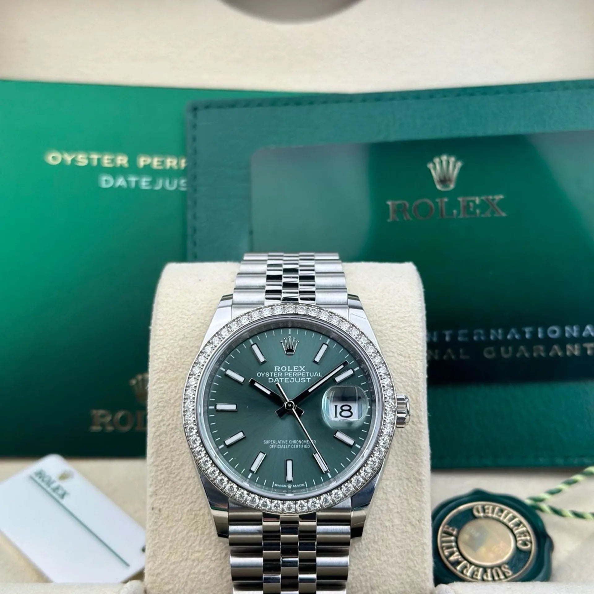 Rolex Datejust 36mm 126284 Green Dial Jubilee Bracelet - Image 9