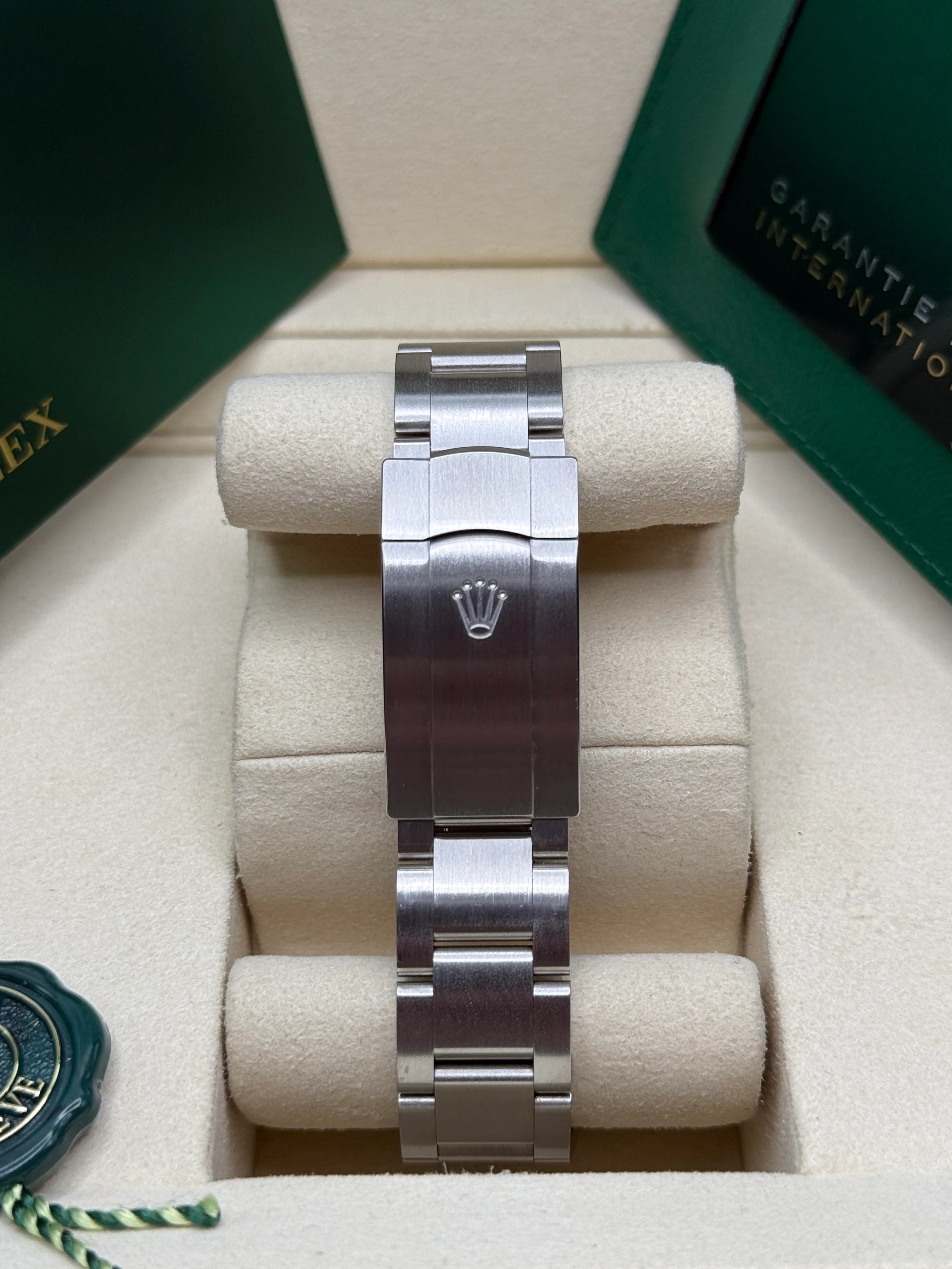 Rolex Oyster-Perpetual 41mm 124300-0002 Stainless Steel Black Index Dial Watch - Image 11