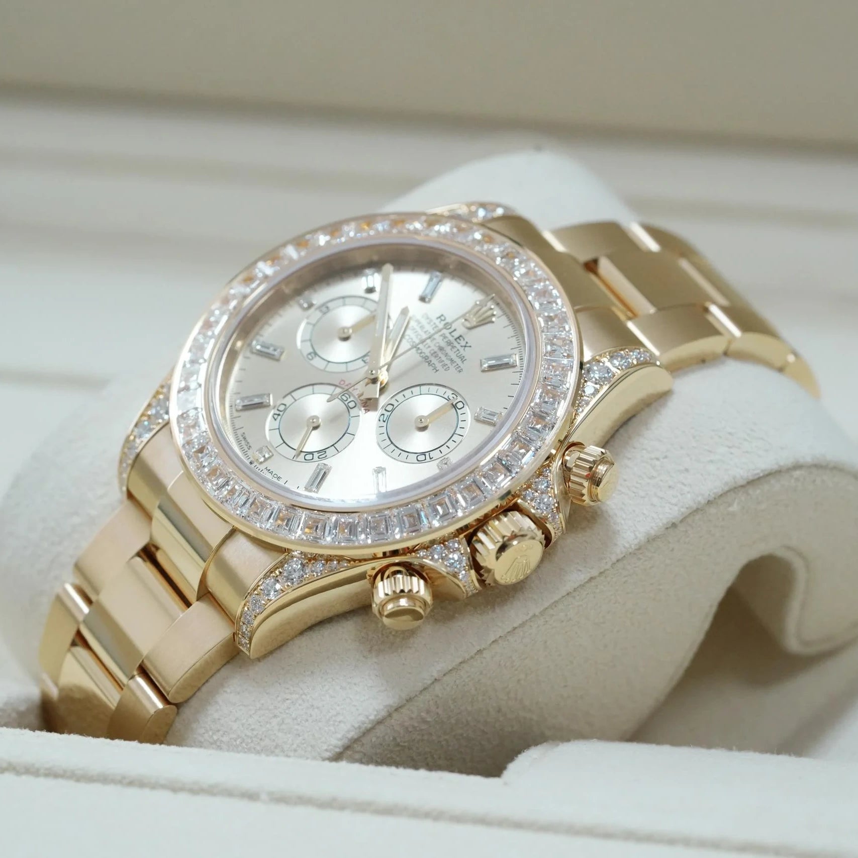 Rolex Cosmograph Daytona 126598TBR 40mm - Image 4