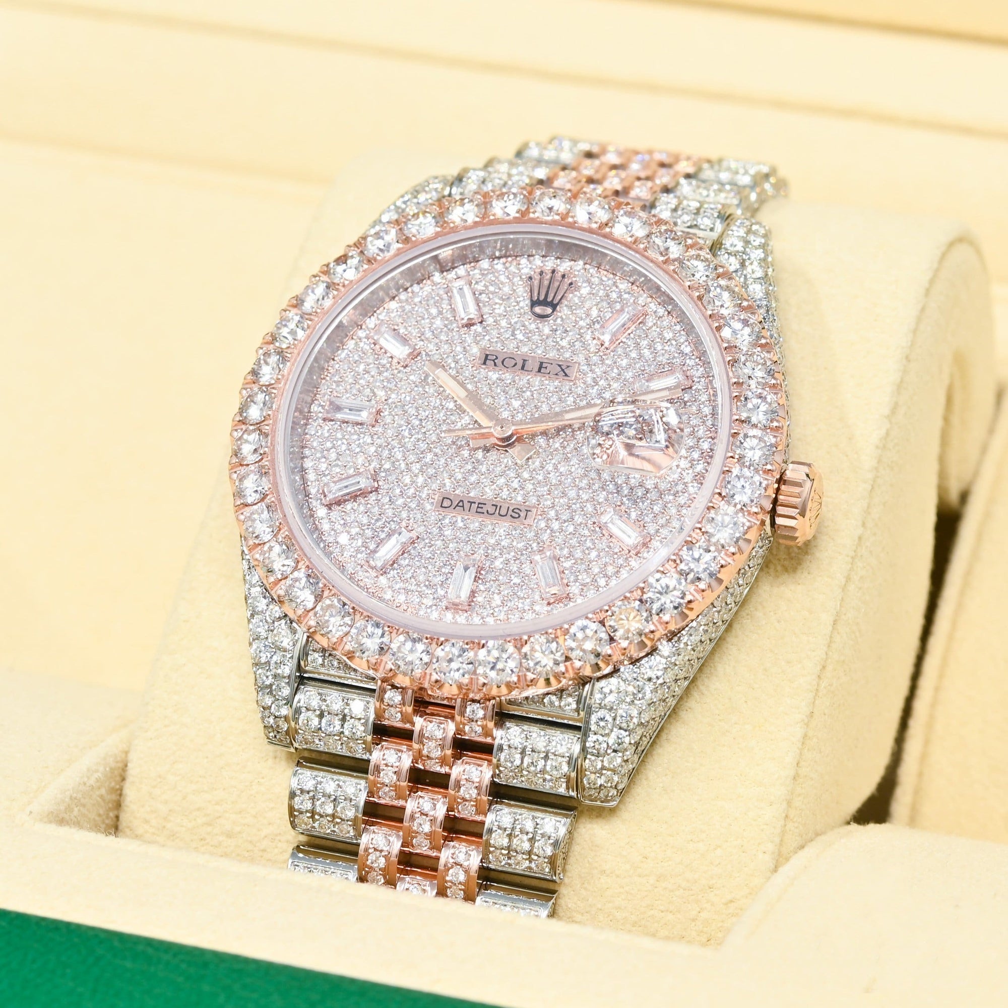 Rolex Datejust 41mm - Everose Full Honeycomb Baguette 126331 - Image 2