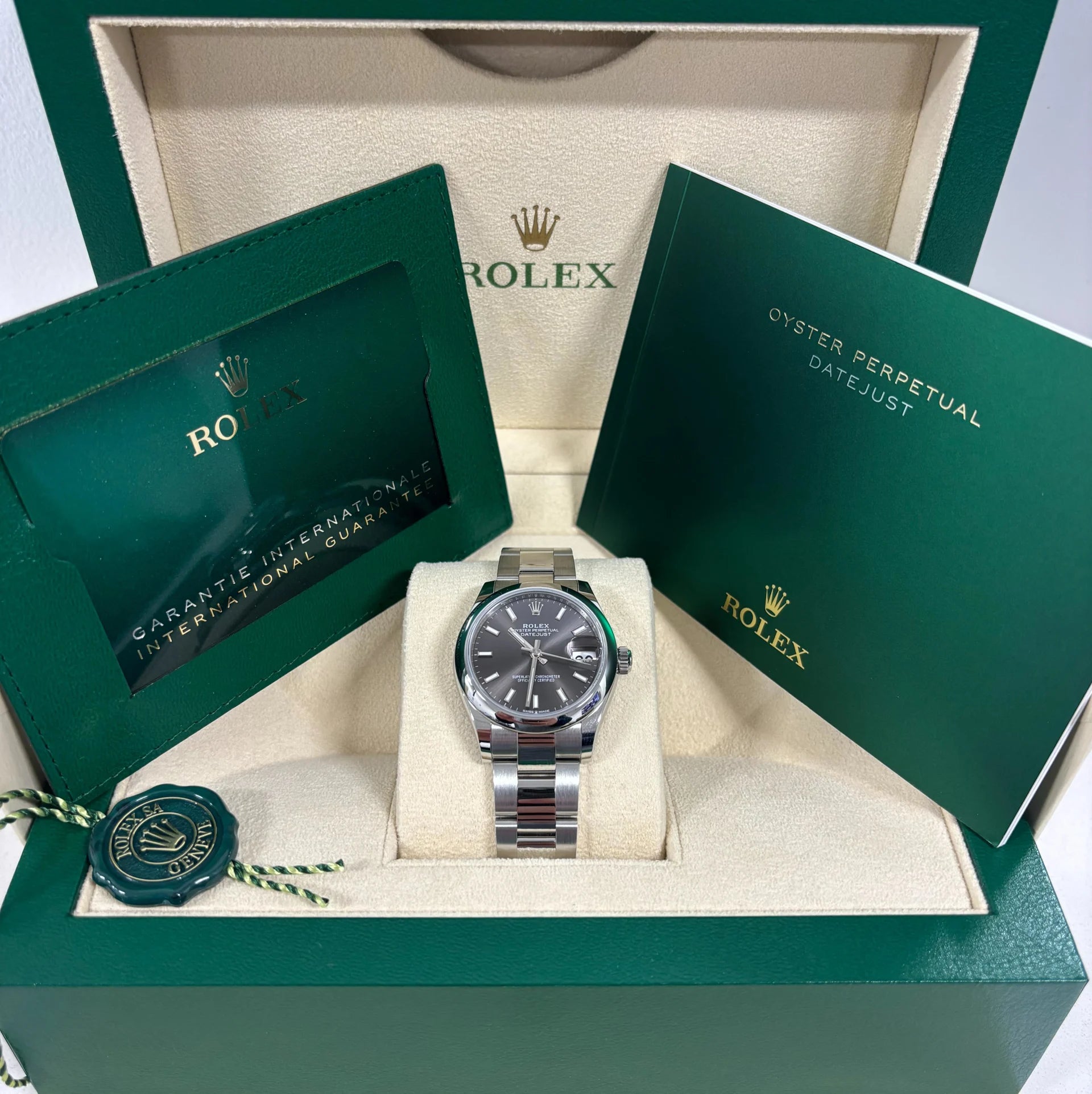 Rolex Datejust m278240-0009/0010 31mm Dark Grey Domed Bezel Oyster Oystersteel - Image 6