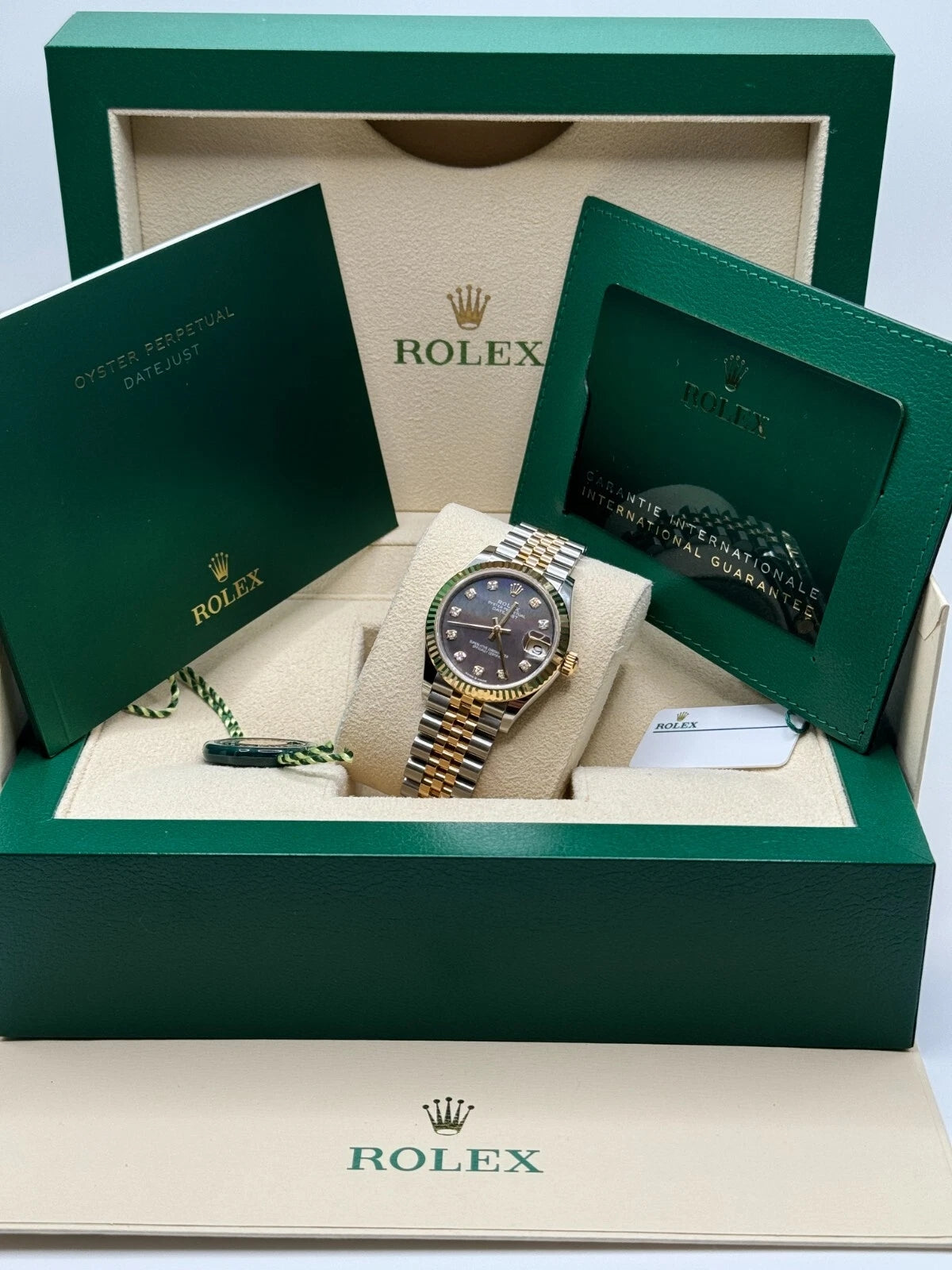 Rolex Datejust m278273-0021/0022 31mm Dark Grey Dial Stainless Steel and Yellow Gold Oyster Watch - Image 13