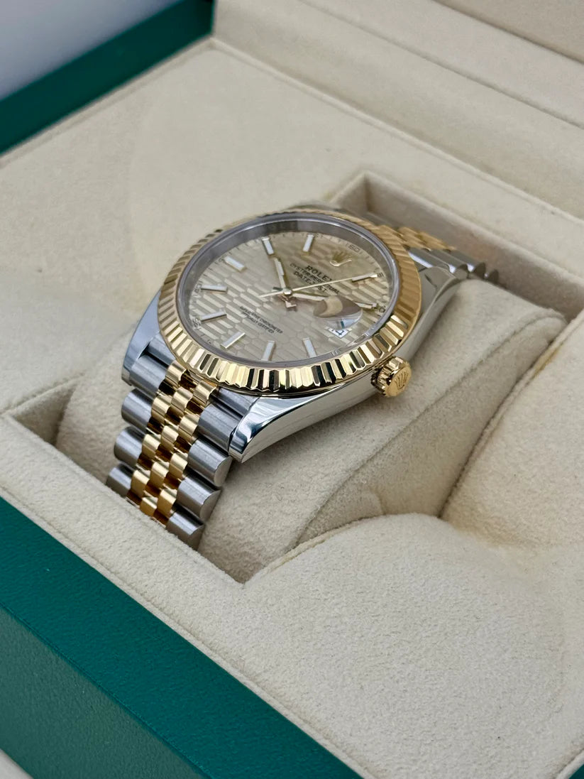 Rolex Datejust 41mm Swiss Replica Watch | Two Tone Jubilee Bracele Champagne Fluted Dial Ref 126333 - Image 3