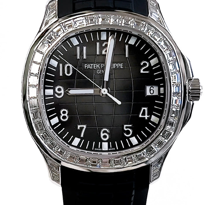 Patek Philippe Aquanaut Diamond Bezel 5167/300G-010 - Image 7
