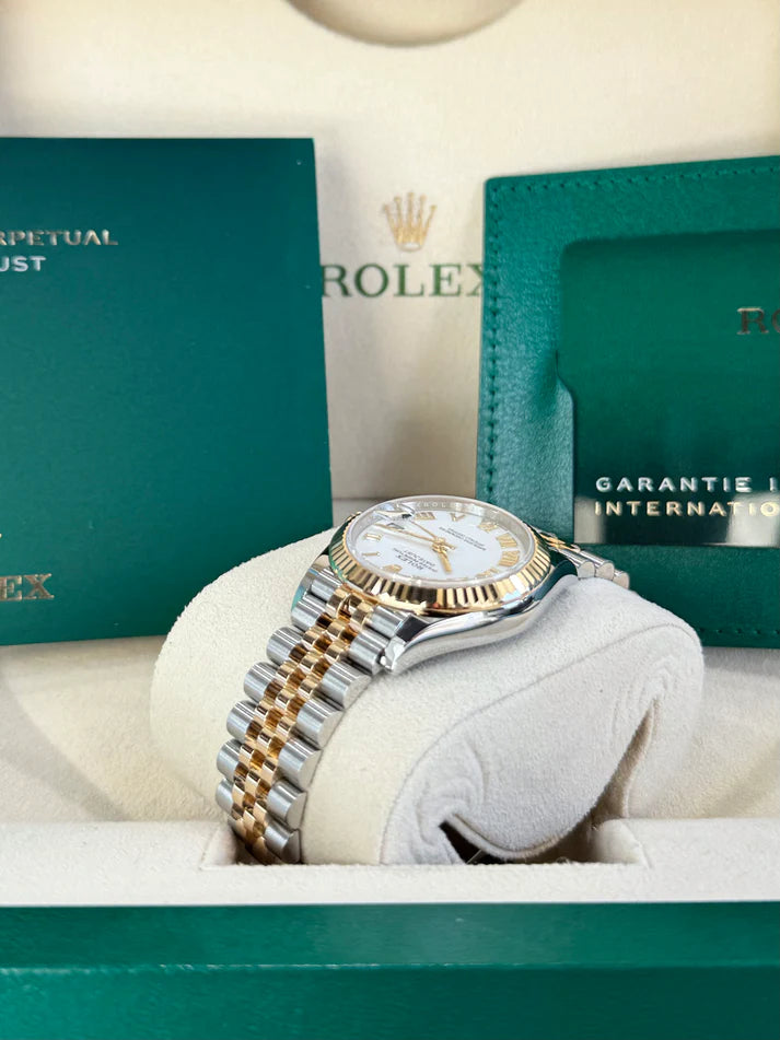 Rolex Datejust m278273-0001/0002 31mm White Dial Stainless Steel and Yellow Gold Oyster Watch - Image 10