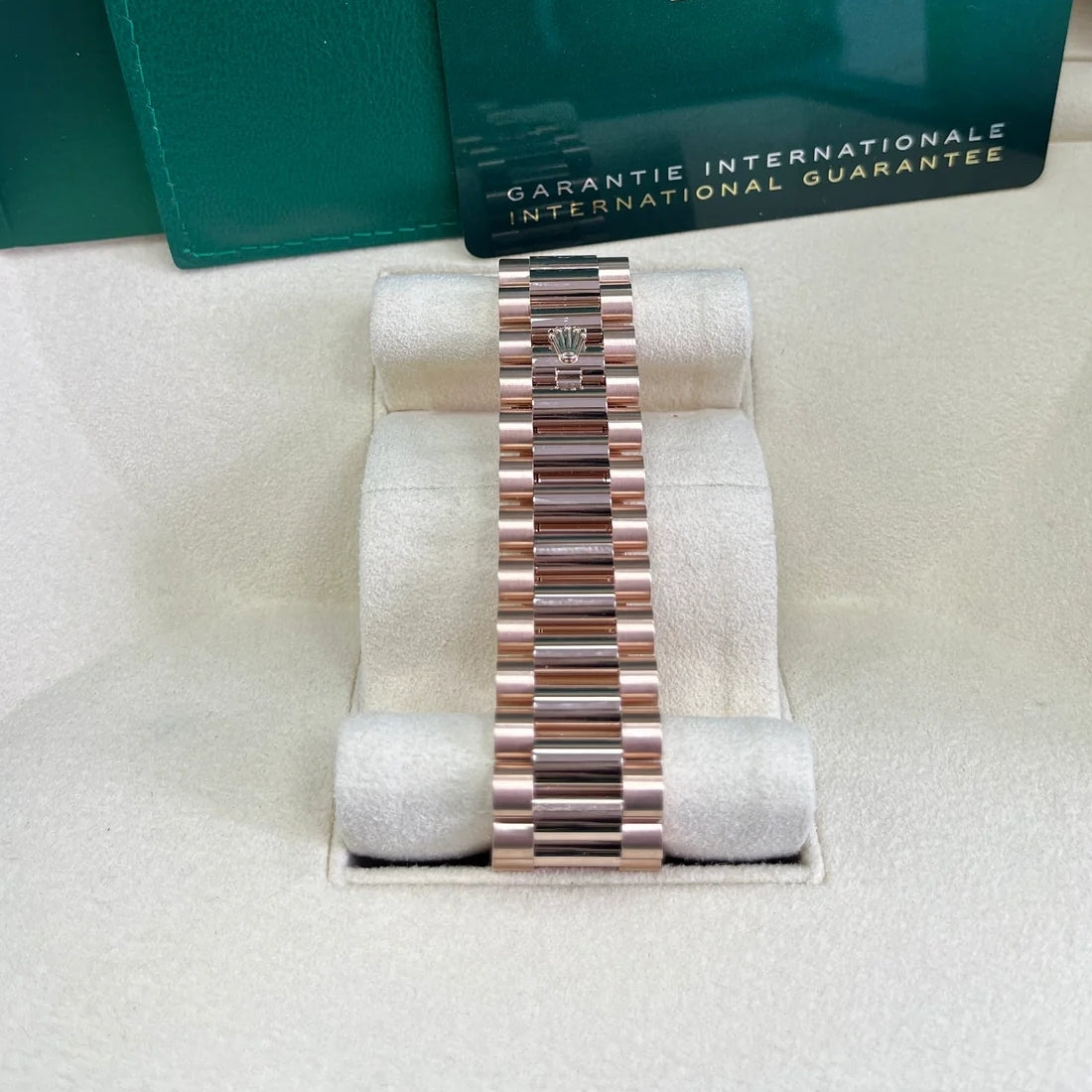 Rolex Day-Date President 40mm Everose Gold Sundust Diamond Baguette Dial - 228235 - Image 7