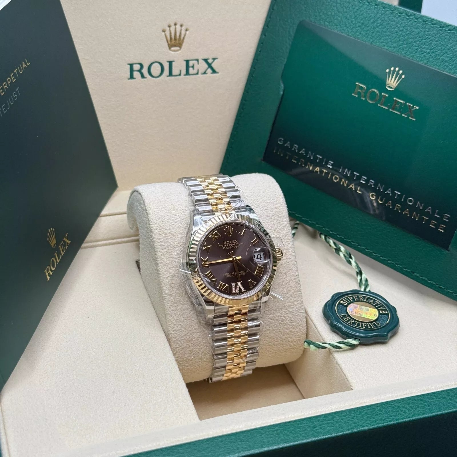 Rolex Datejust m278273-0017/0018 31mm Dark Grey Dial Stainless Steel and Yellow Gold Oyster Watch - Image 3