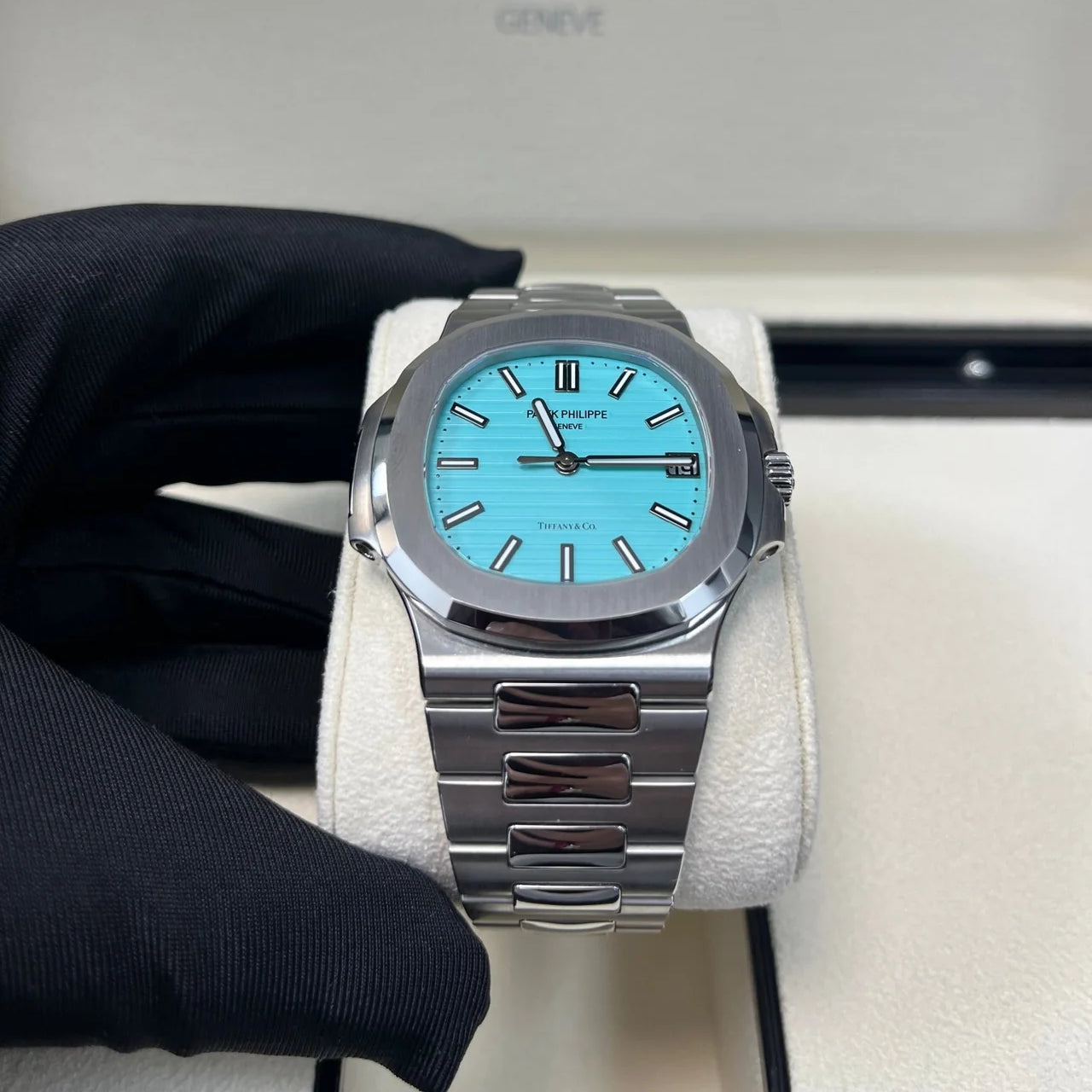 Patek Philippe Nautilus 5711-1A-18 - Image 6