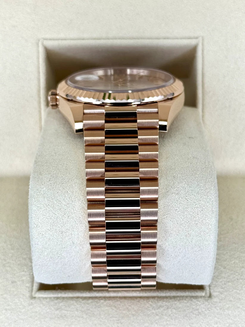 Rolex Day-Date President 40mm Everose Gold Sundust Roman Dial - 228235 - Image 5