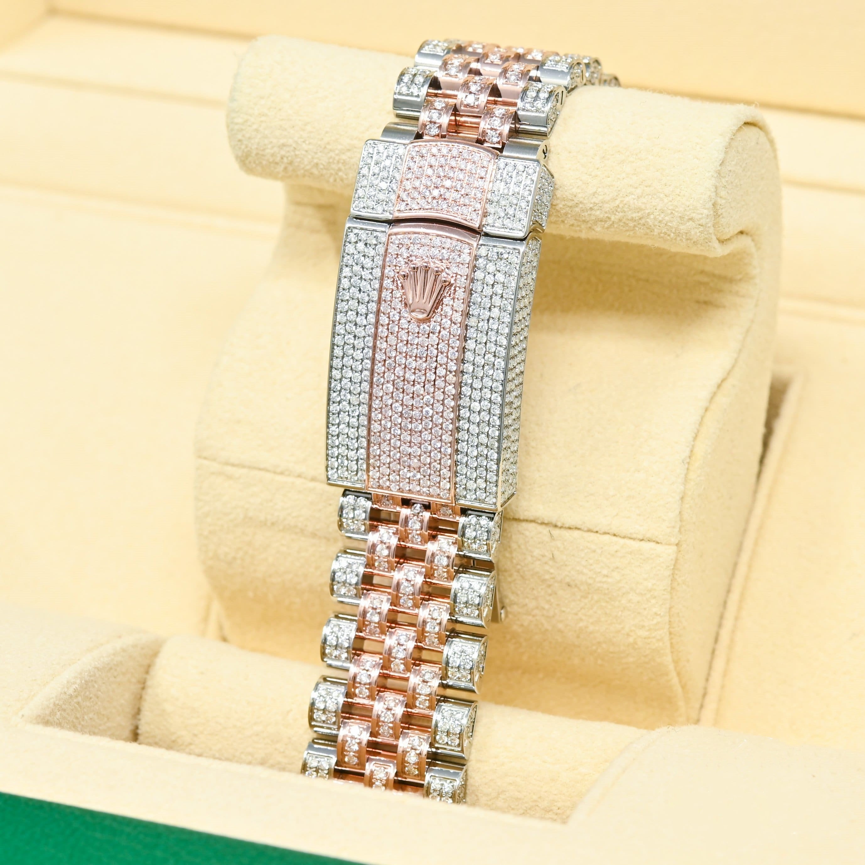 Rolex Datejust 41mm - Everose Full Honeycomb Baguette 126331 - Image 3