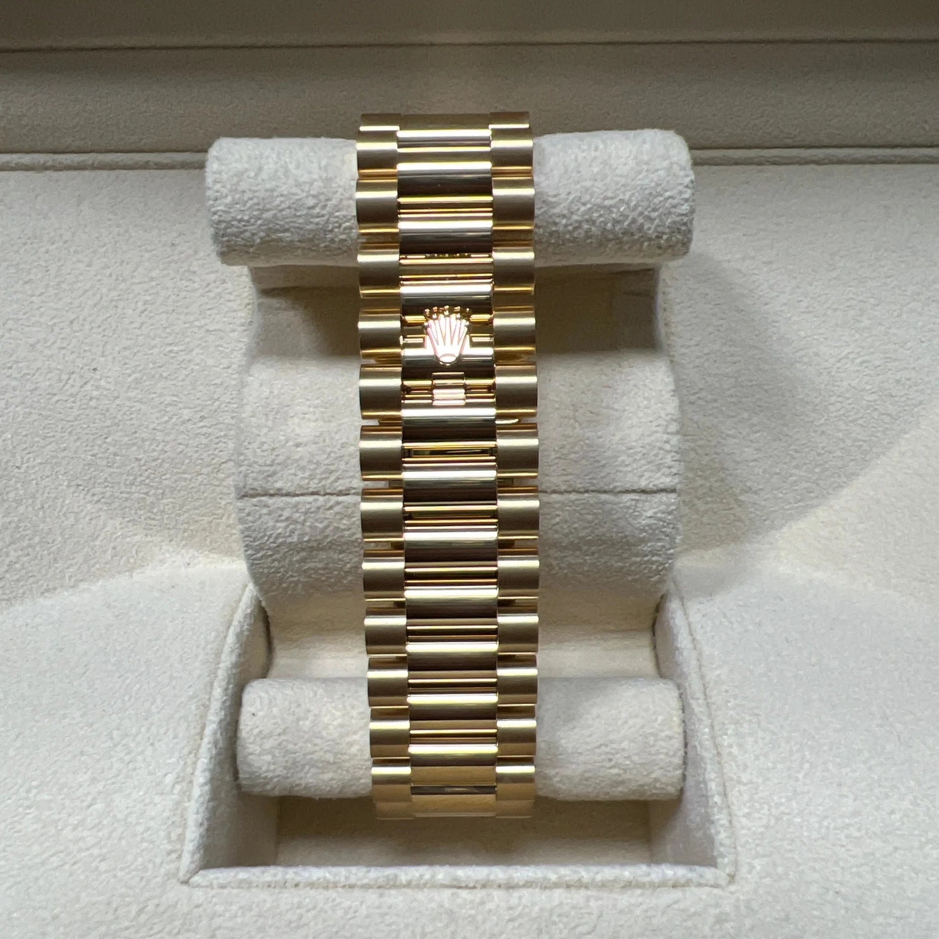 Rolex Day-Date 40mm White Mother-of-Pearl Dial President Watch 228348RBR-0046 - Image 8