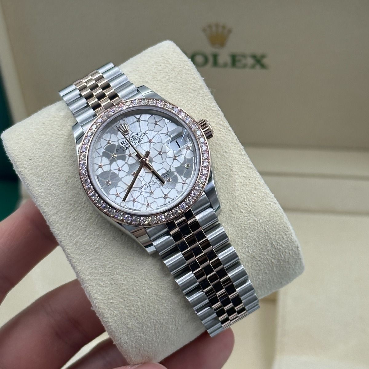 Rolex Datejust m278381-0031/0032 Silver Floral Motif Diamond Dial Diamond-Set Bezel 31mm - Image 15