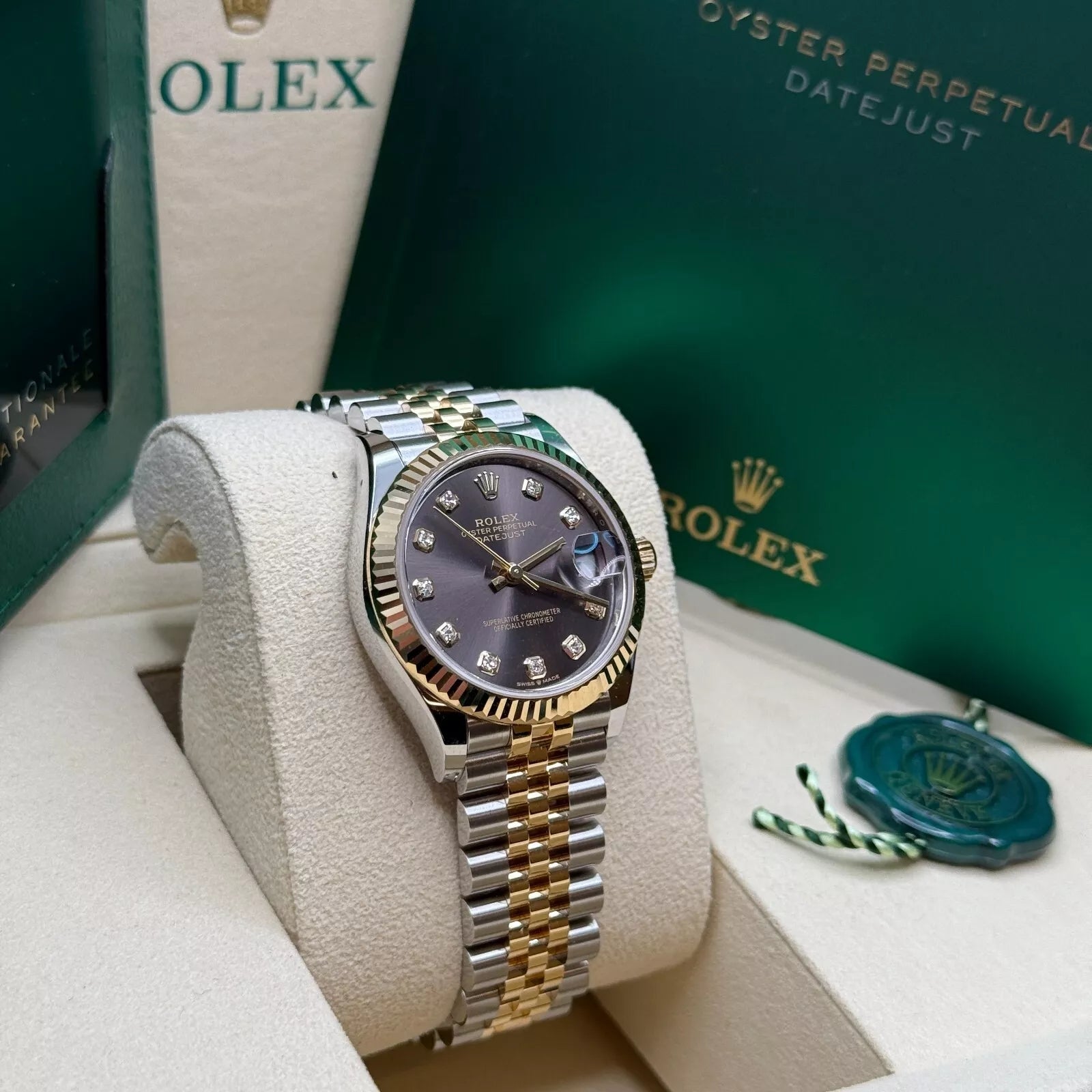 Rolex Datejust m278273-0021/0022 31mm Dark Grey Dial Stainless Steel and Yellow Gold Oyster Watch - Image 8