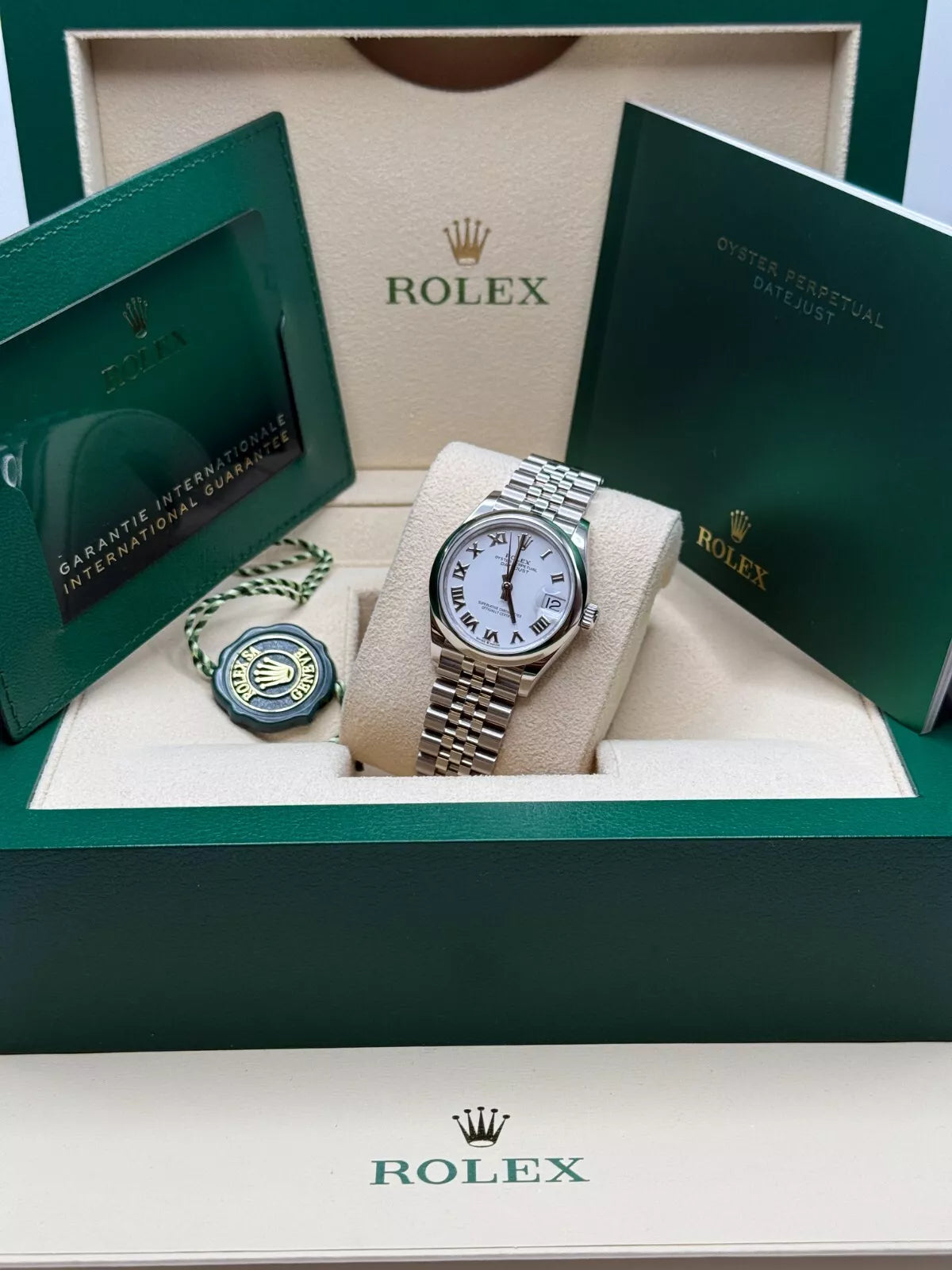Rolex Datejust m278240-0003/0004 31mm White Roman Domed Bezel Oyster Oystersteel - Image 6