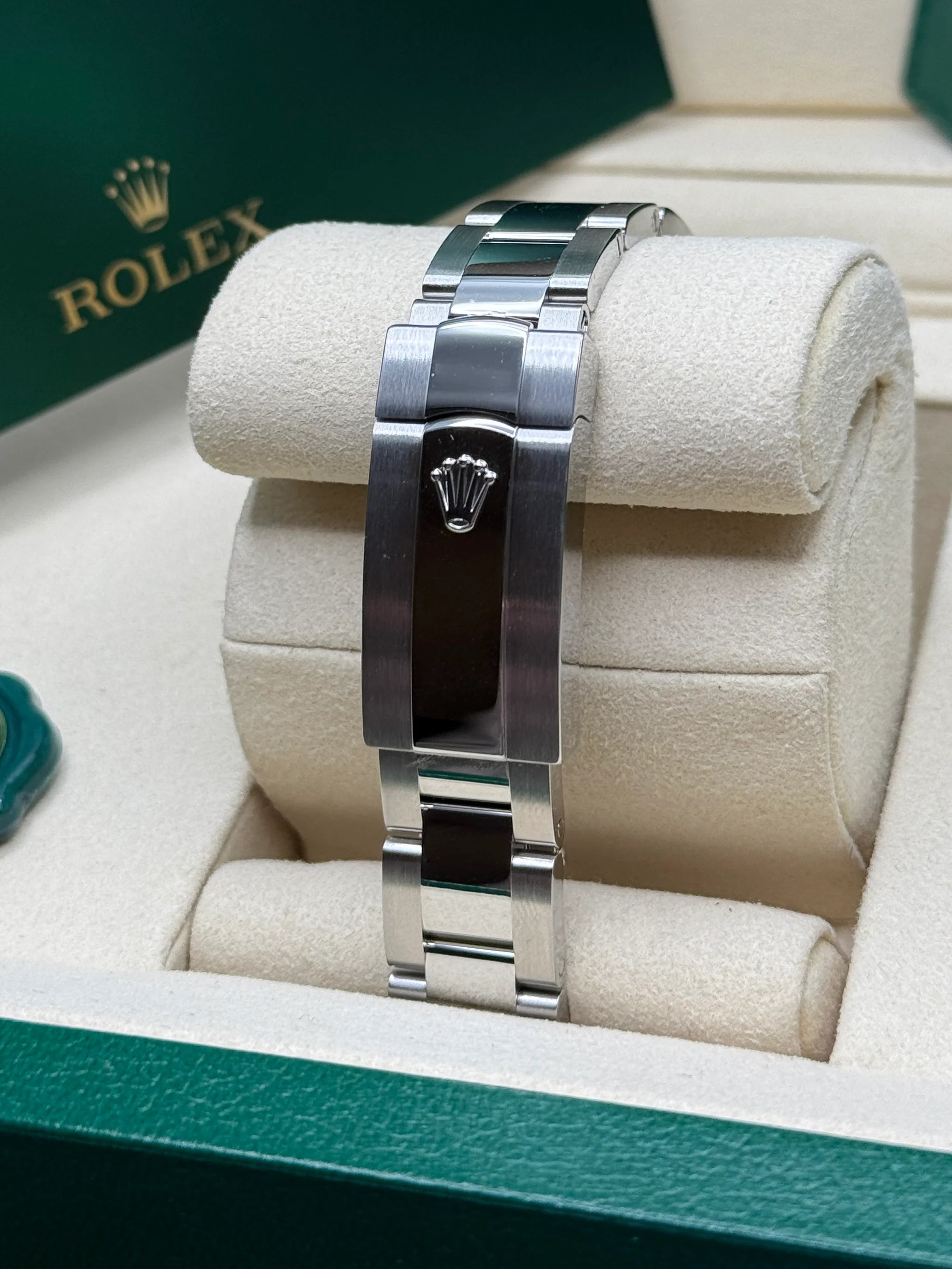 Rolex Datejust m278240-0001/0002 31mm Black Roman Domed Bezel Oyster Oystersteel - Image 3