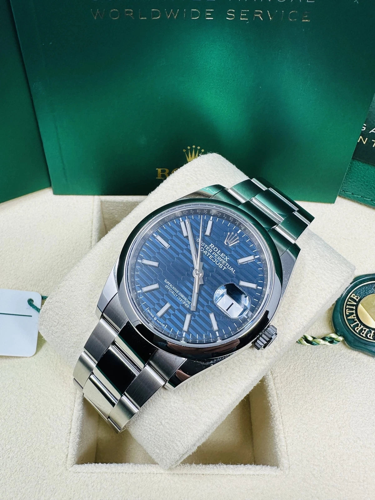 Rolex Datejust 36mm 126200 Oyster Perpetual Blue Fluted Motif Dial Jubilee Stainless Steel - Image 4