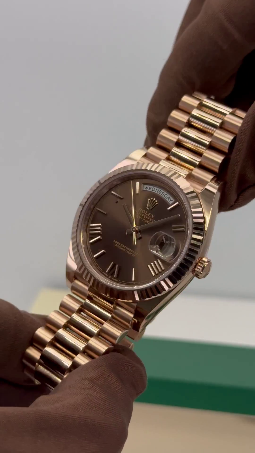 Rolex Day-Date President 40mm Everose Gold Chocolate Roman Dial - 228235 - Image 3