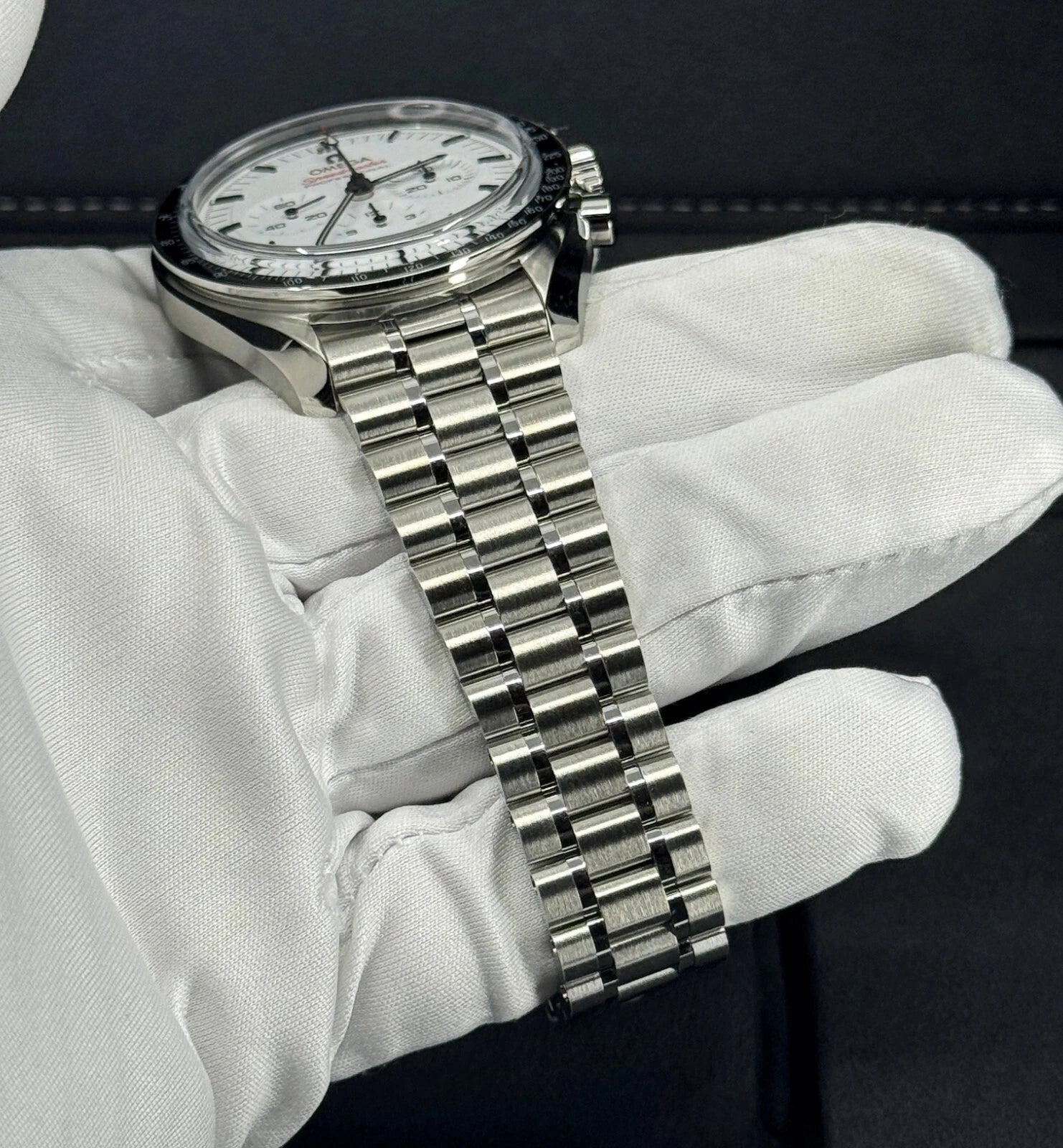 Omega Speedmaster Moonwatch Professional 42mm White Dial Stainless Steel Bracelet 310.30.42.50.04.001 - Image 9
