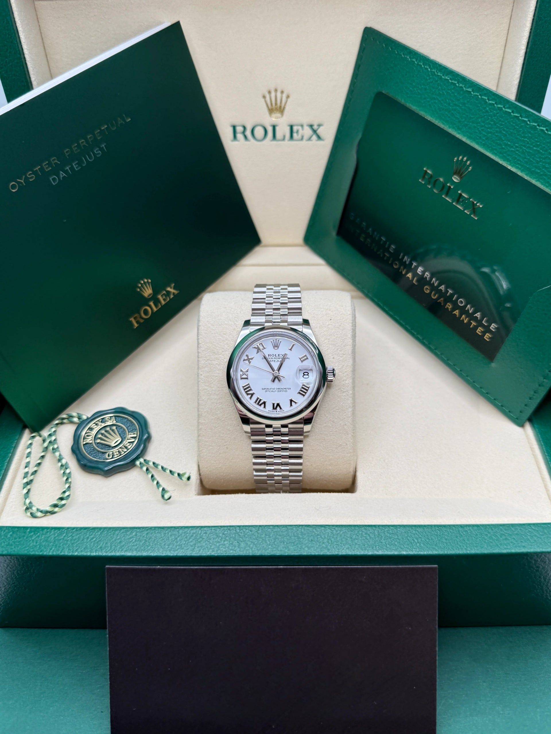 Rolex Datejust m278240-0003/0004 31mm White Roman Domed Bezel Oyster Oystersteel - Image 9