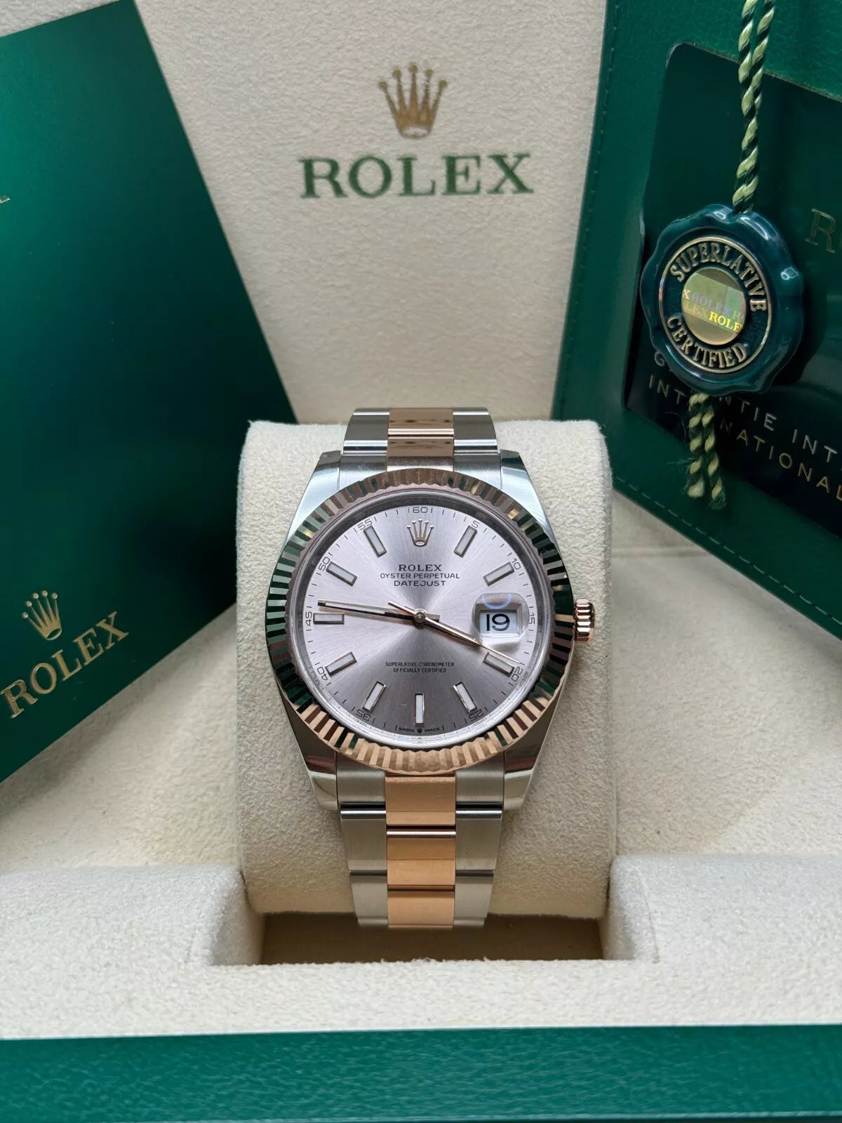 Rolex Datejust 41mm 126331 Sundust Index Oyster Steel and Everose Gold Watch - Image 12