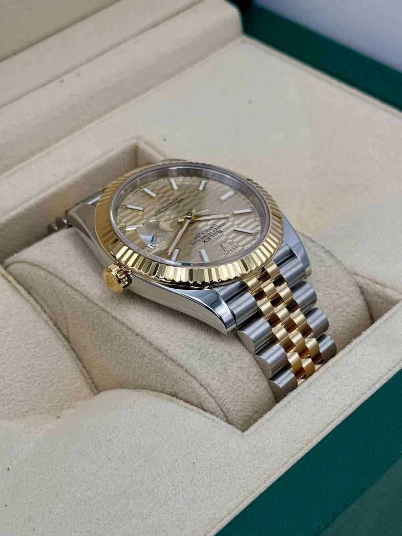 Rolex Datejust 41mm Swiss Replica Watch | Two Tone Jubilee Bracele Champagne Fluted Dial Ref 126333 - Image 6
