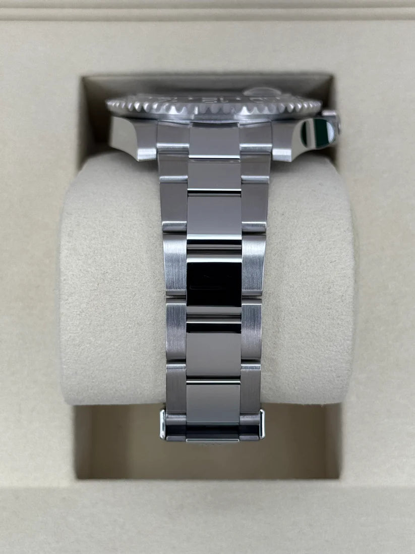 Rolex GMT-Master II 40mm 126710GRNR-0004 Black Dial Oyster Watch - Image 5