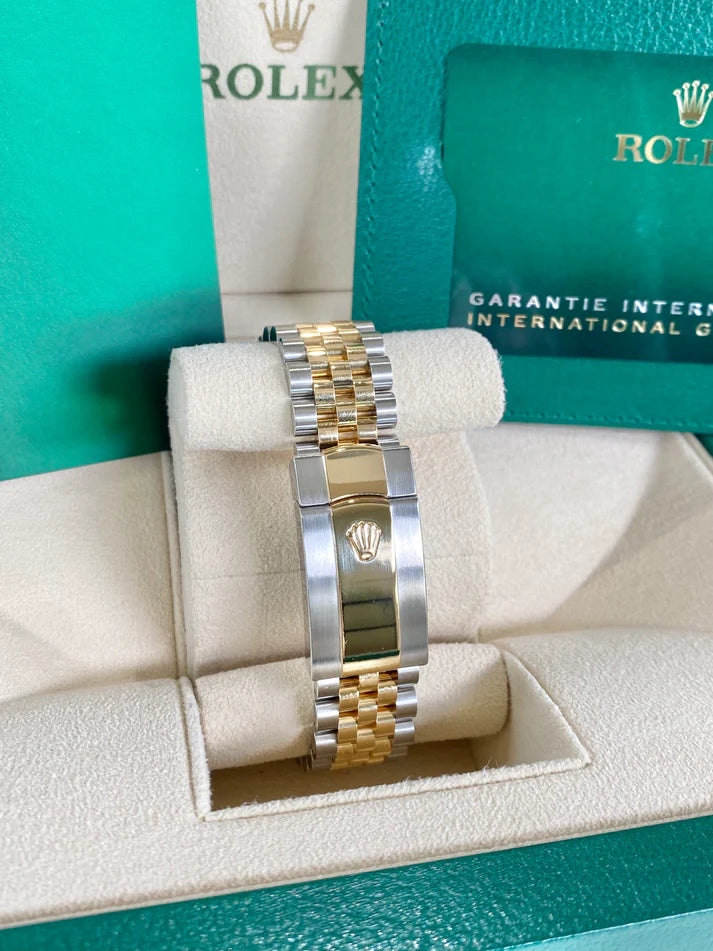 Rolex Datejust 36mm 126233 MOP Diamond Dial Jubilee Two-Tone Bracelet Watch - Image 10