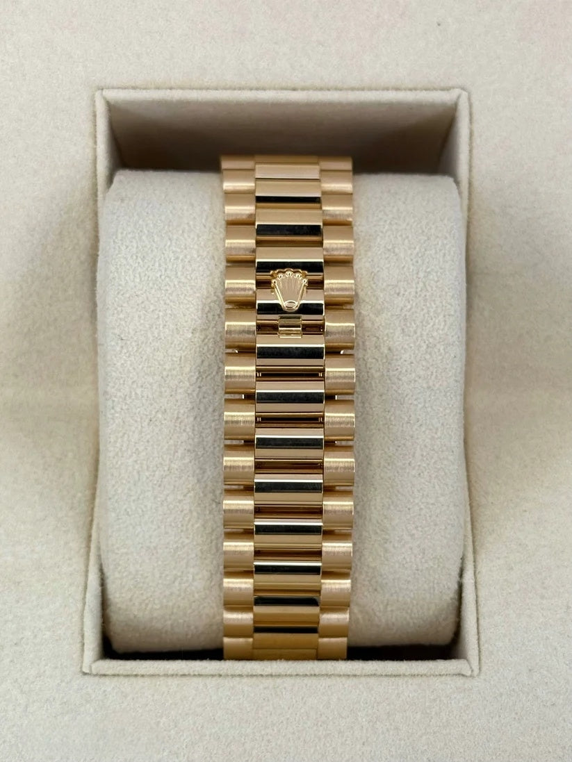 Rolex Day-Date President 40mm Yellow Gold Champagne Index Dial - 228238 - Image 8