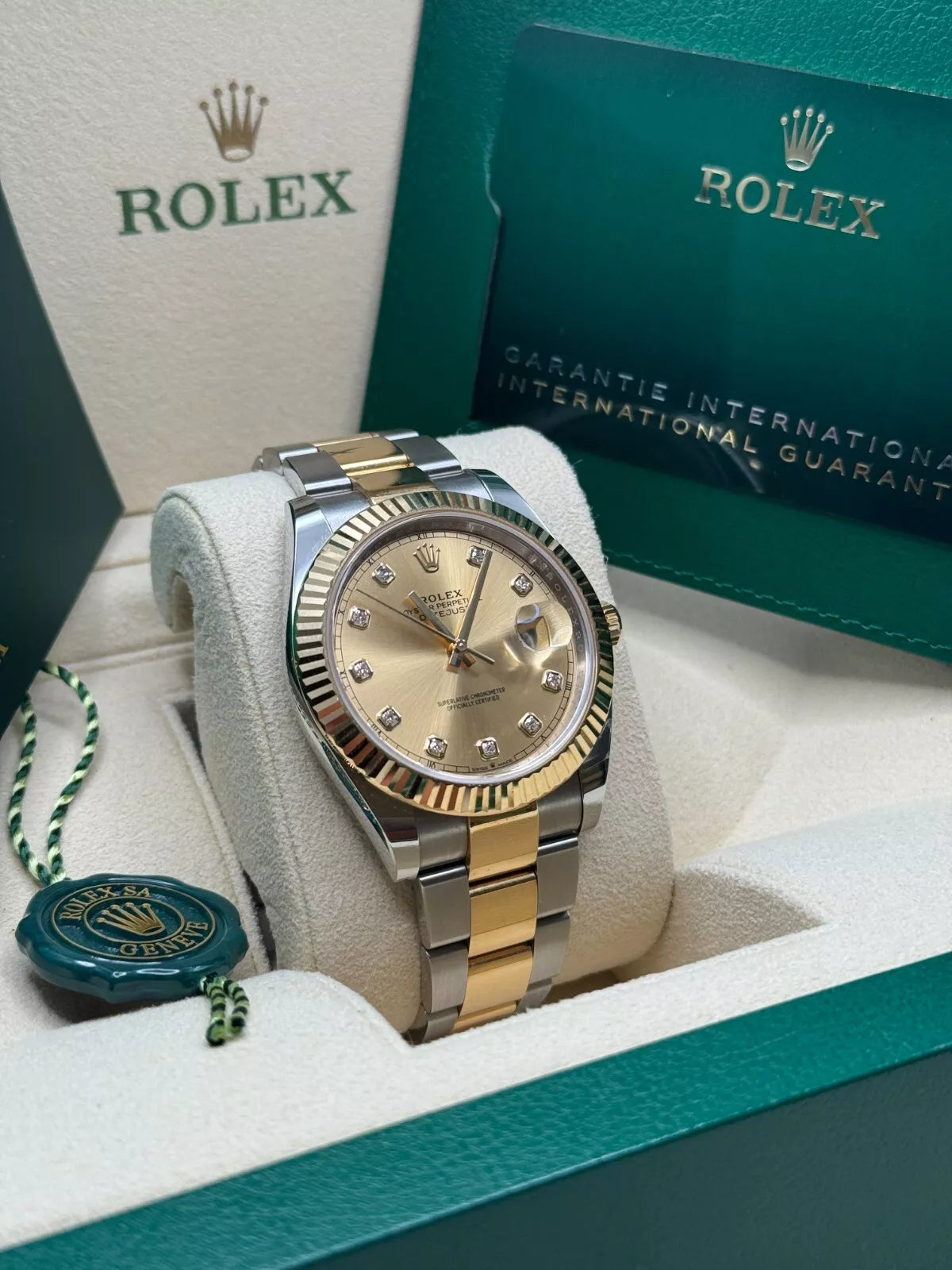 Rolex Datejust 41mm Two-Tone Yellow Gold Fluted Bezel Champagne Diamond Dial Oyster - 126333 - Image 4