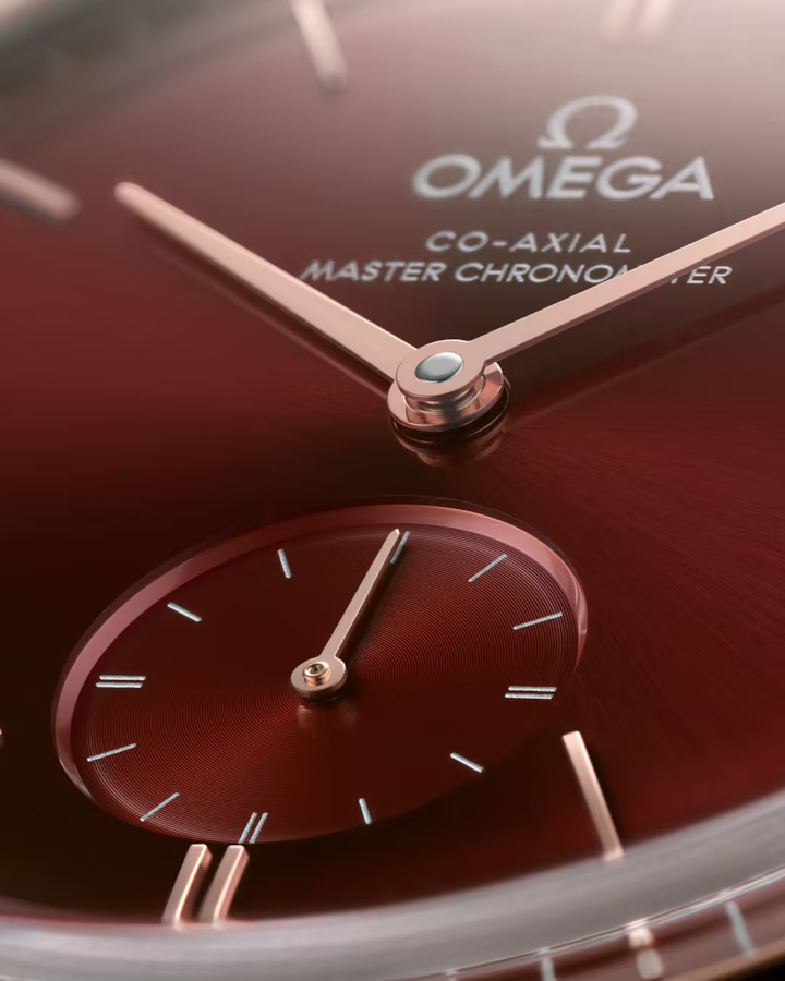 Omega De Ville Trésor 40mm Red Dial Sedna�?18k Rose Gold Strap 435.53.40.21.11.002 - Image 4
