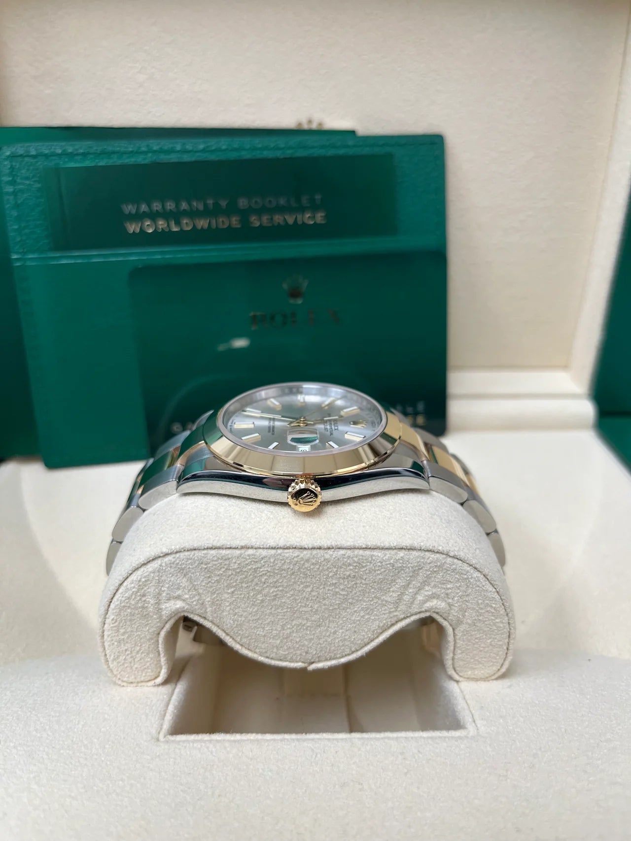 Rolex Datejust 41mm 126303 Silver Index Oyster Steel and Yellow Gold Mens Watch - Image 3