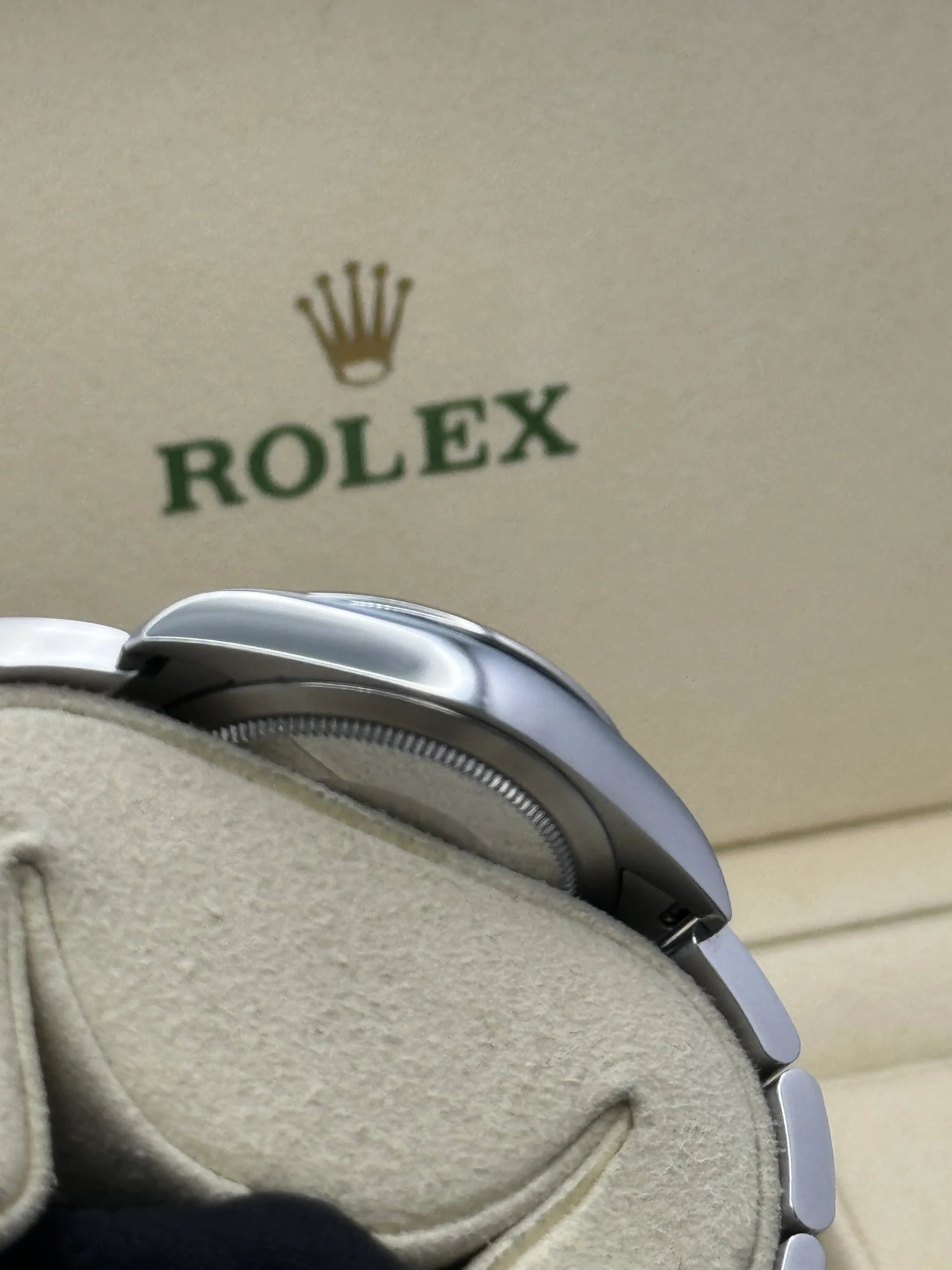 Rolex Oyster Perpetual 34mm 124200 Black Dial Oyster Stainless Steel Bracelet Watch - Image 3