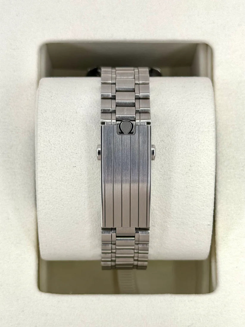 Omega Speedmaster Heritage Models 'Silver Snoopy Award' 50th Anniversary 42mm 310.32.42.50.02.001 - Image 9