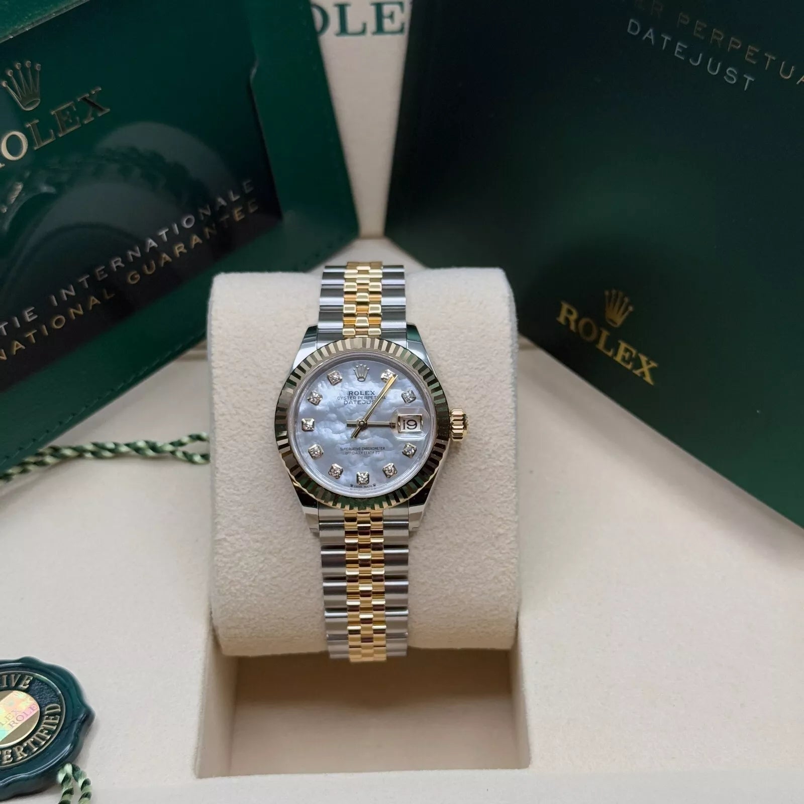 Rolex Lady-Datejust 28mm 279173 Mother of Pearl Diamond Dial Oyster Bracelet - Image 2
