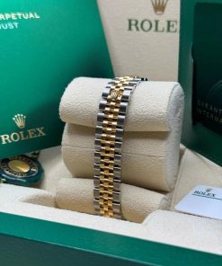 Alternative view of Rolex Lady-Datejust 28mm 279383RBR Champagne Roman Dial Yellow Rolesor Oyster Bracelet