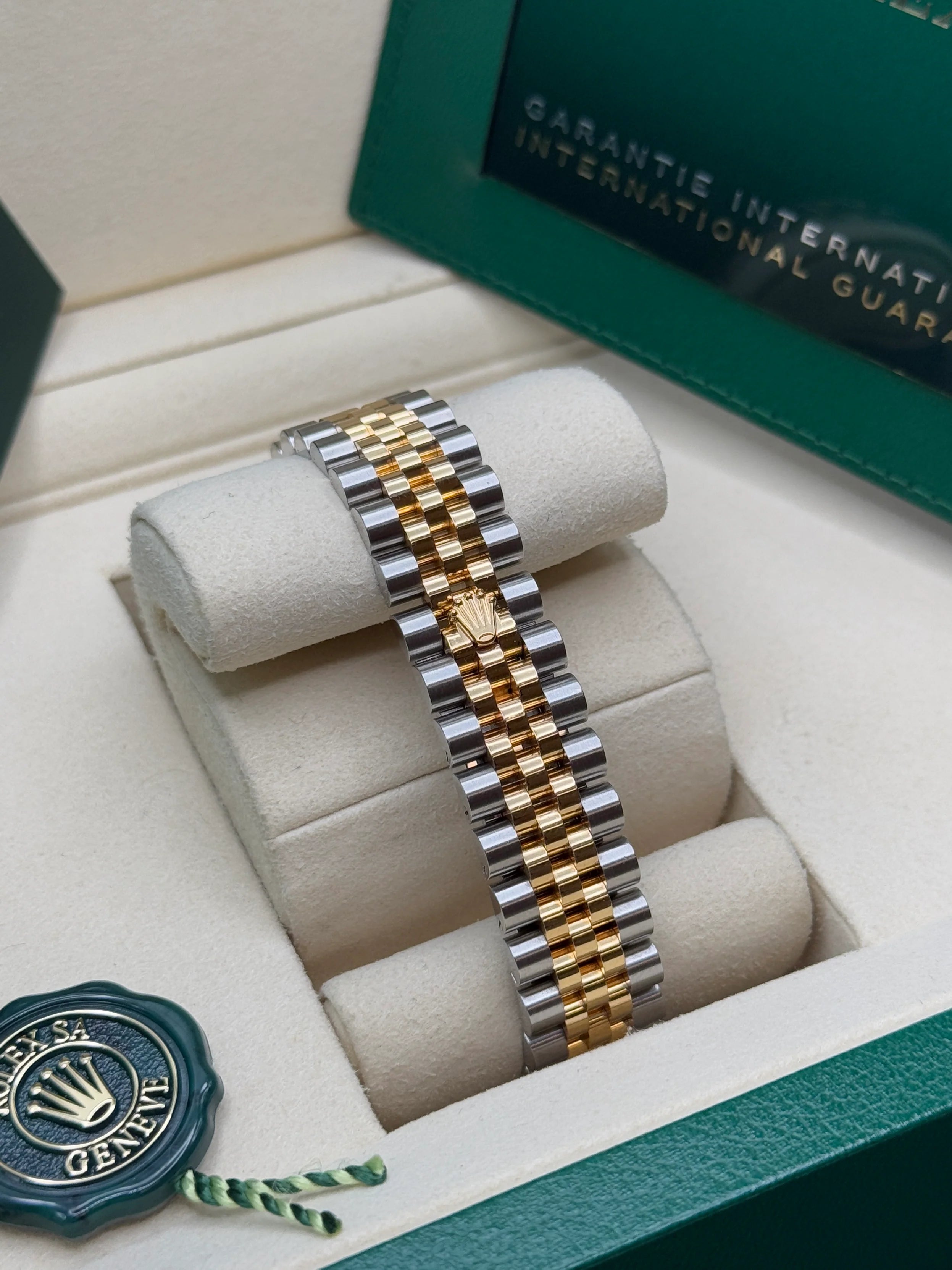 Rolex Datejust m278383RBR-0021/0022 31mm Dark Grey Dial Oyster Bracelet - Image 10