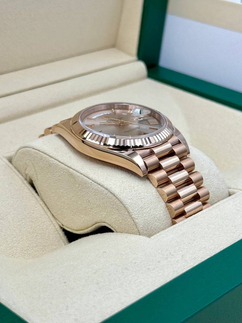 Rolex Day-Date President 40mm Everose Gold Sundust Roman Dial - 228235 - Image 4