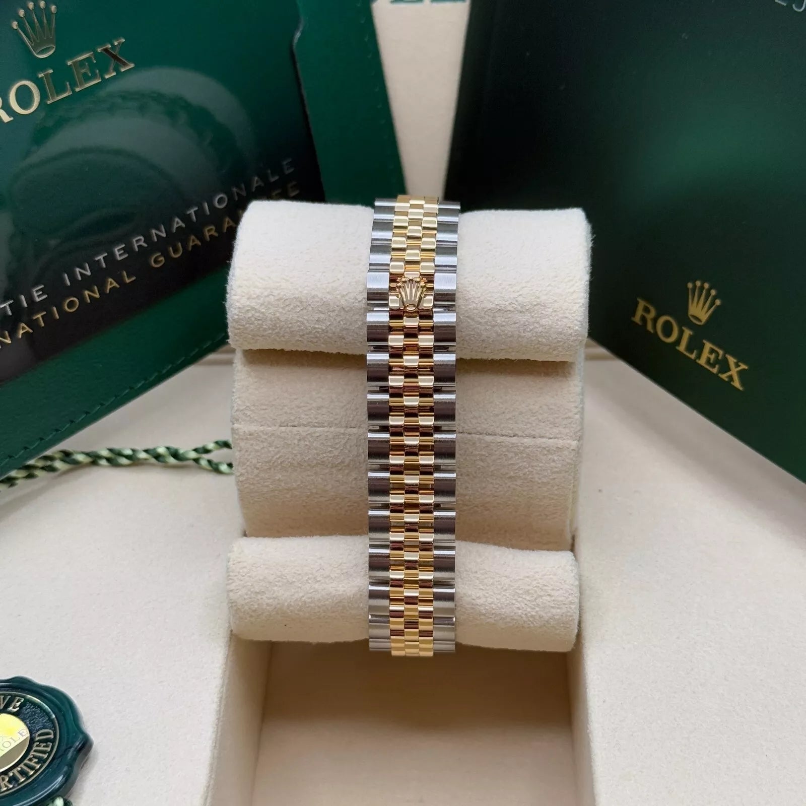 Rolex Lady-Datejust 28mm 279173 Mother of Pearl Diamond Dial Oyster Bracelet - Image 8